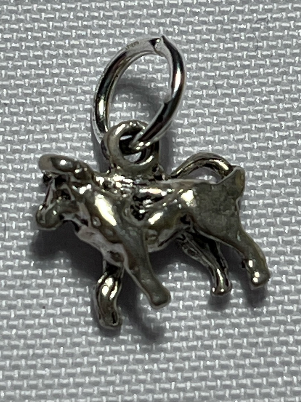 Vintage Silver Bull Charm Pendant
Sterling Silver - stamped
Taurus, May